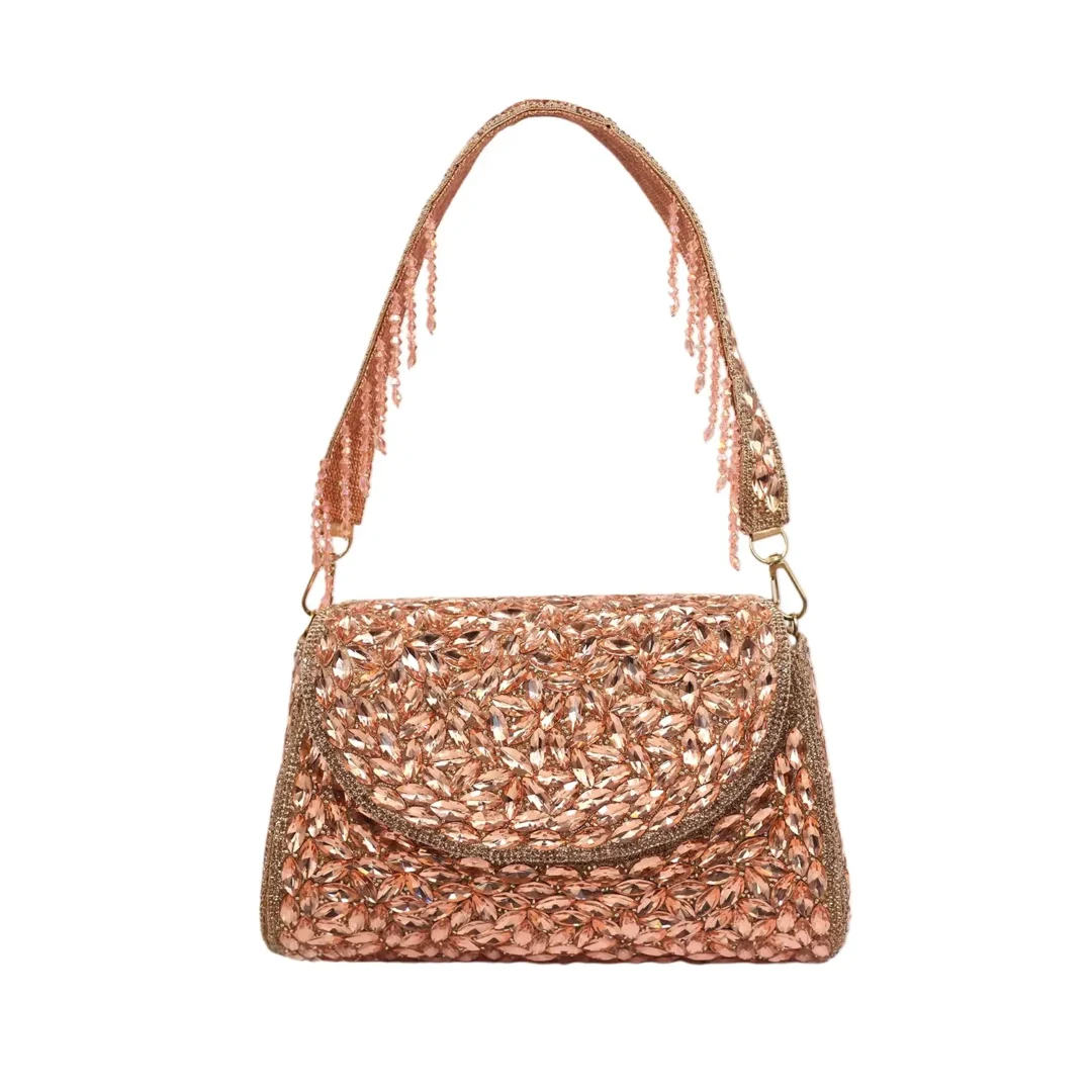 Shimmery Luxe - Image 4
